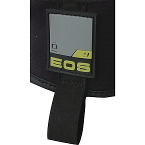 EOS VV900 badge