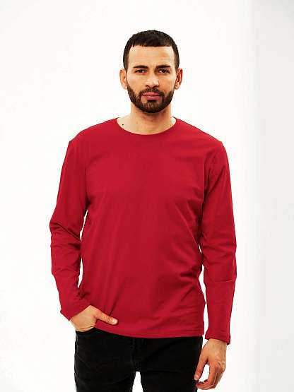 Футболка с длинными рукавами красная